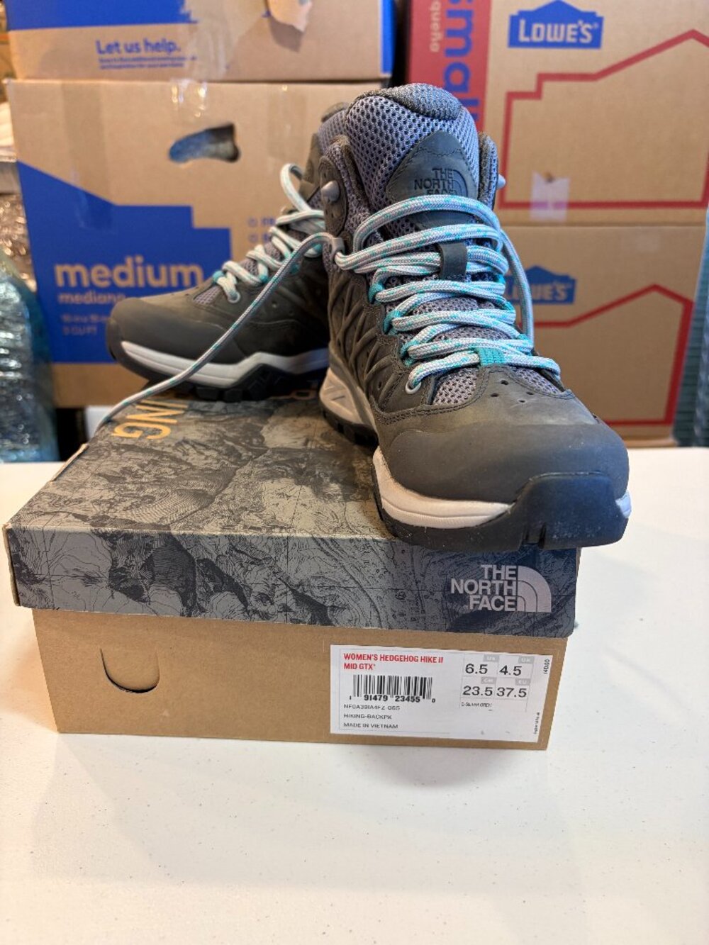 The North Face Women's Hedgehog Hike Mid GTX - Gray with Teal Accents